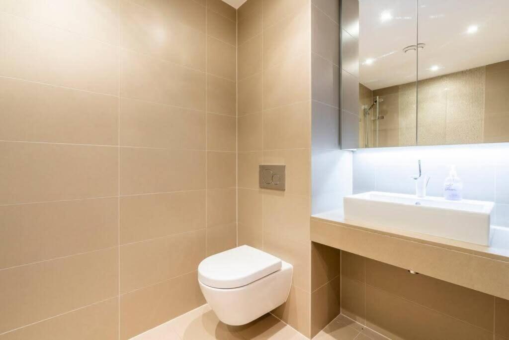 1 Bedroom Penthouse Flat In East Λονδίνο Εξωτερικό φωτογραφία