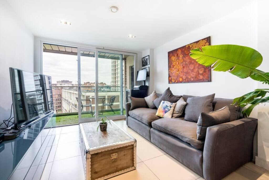 1 Bedroom Penthouse Flat In East Λονδίνο Εξωτερικό φωτογραφία