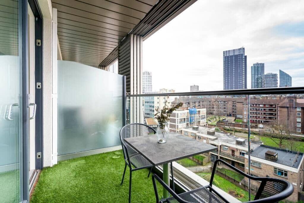 1 Bedroom Penthouse Flat In East Λονδίνο Εξωτερικό φωτογραφία